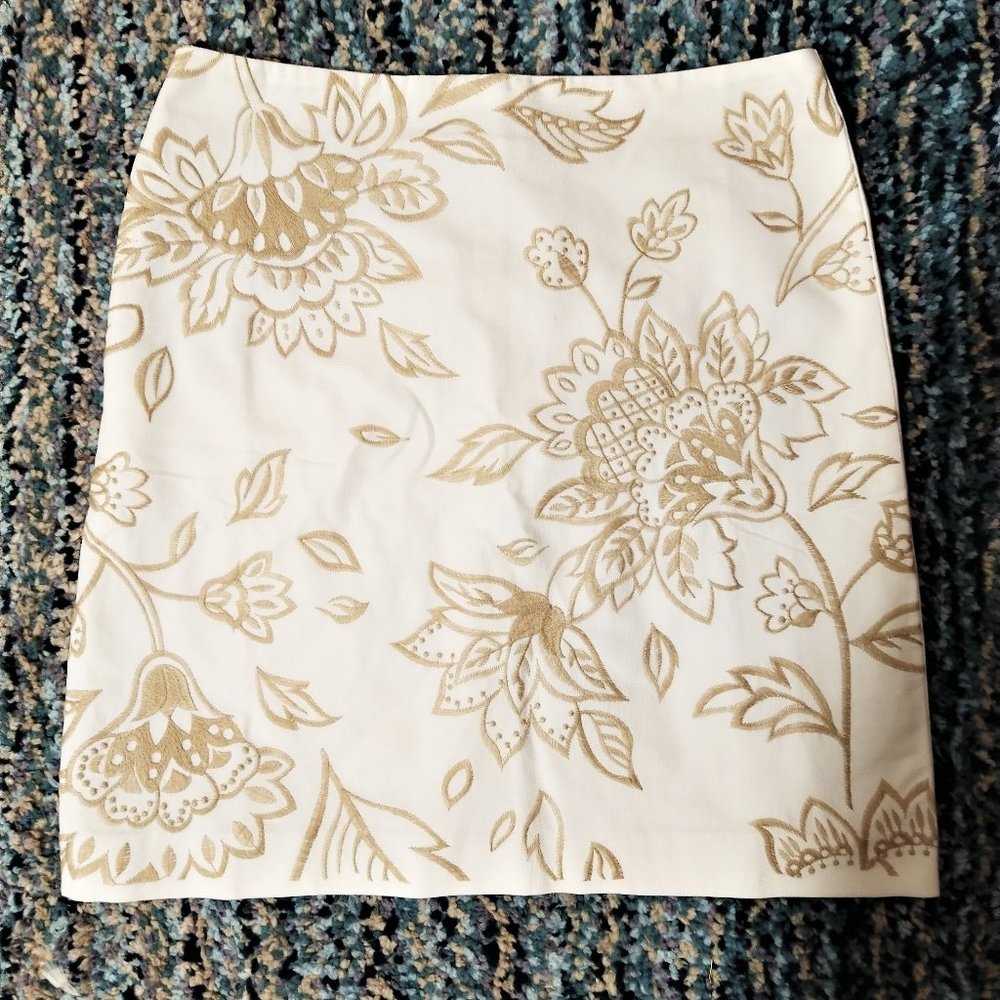 Boden Embroidered White Tan Floral Skirt NWT 6